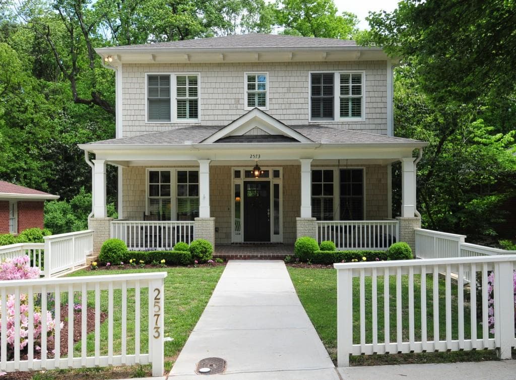 4 bedroom, 3,280 sq ft single family residence sold at 2573 Acorn Avenue, Atlanta, GA 30305