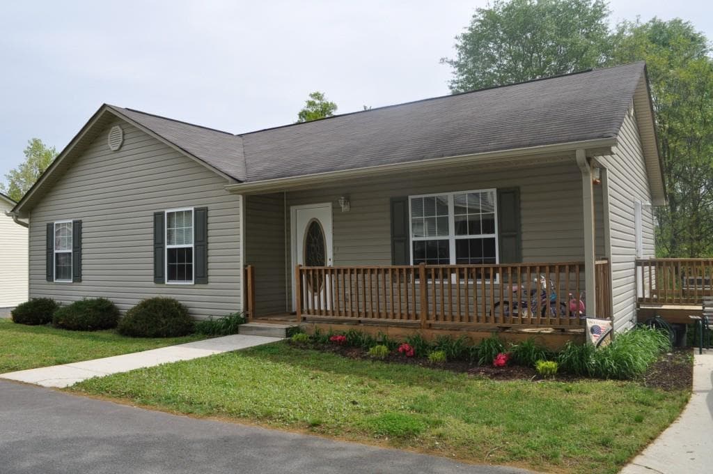 5904 Belton Manor, Lula, GA 30554 — most recent listing photo