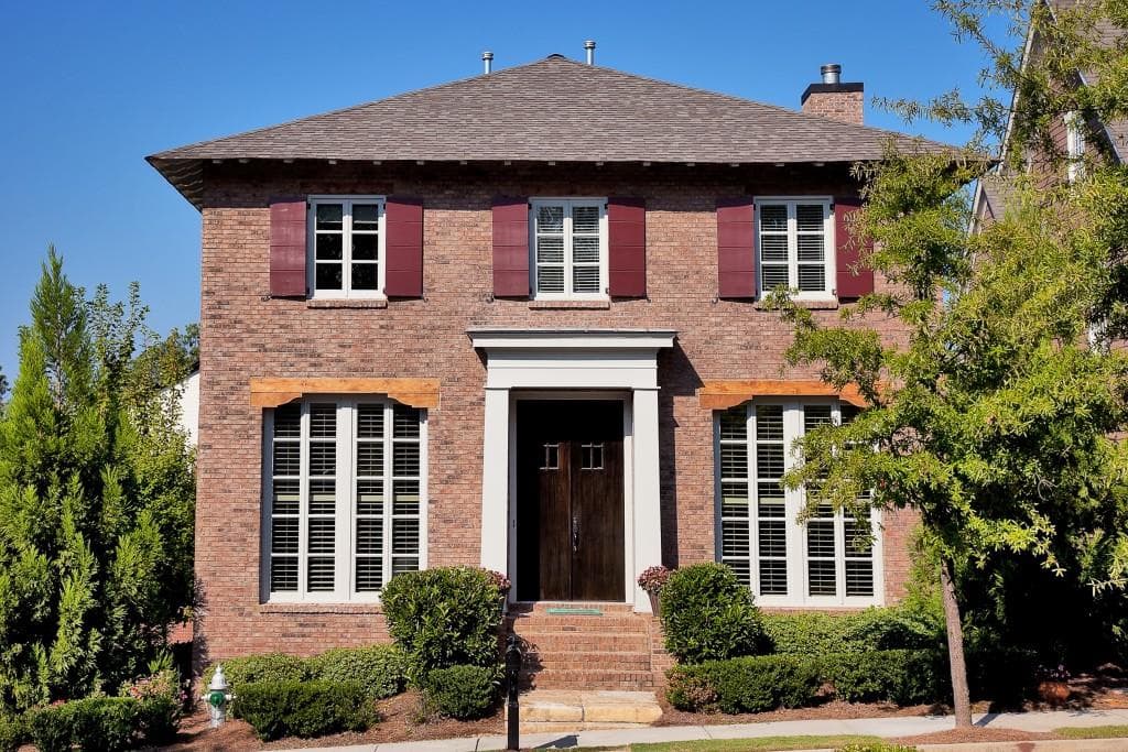5 bedroom, 3,435 sq ft single family residence sold at 175 Centennial Trace, Roswell, GA 30076