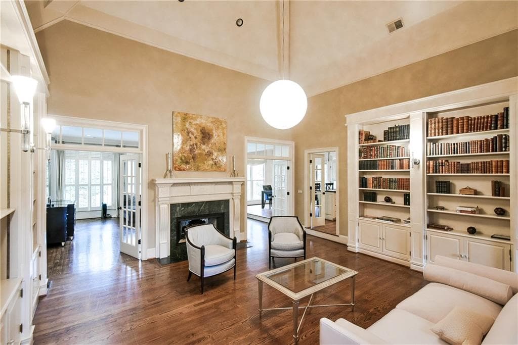 5 bedroom, 6,537 sq ft single family residence sold at 220 Windsor Gate Cove, Atlanta, GA 30342