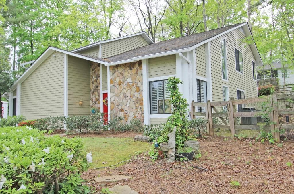 4200 Lake Rill Court, Marietta, GA 30062 — most recent listing photo