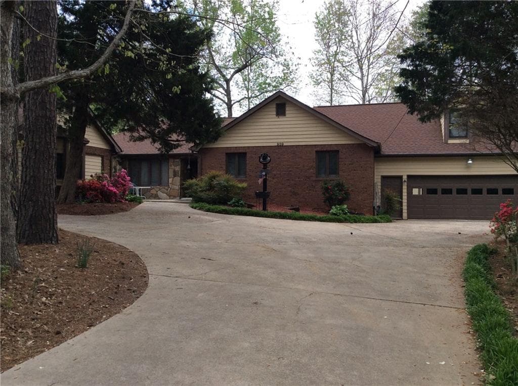 939 Pinedale Terrace, Sugar Hill, GA 30518 — most recent listing photo