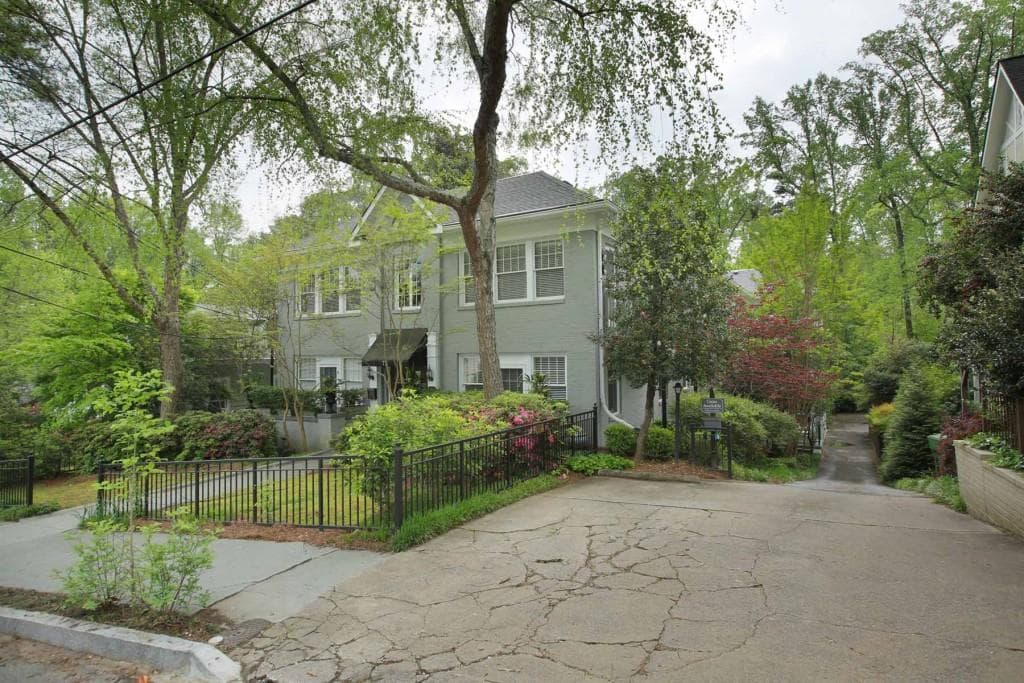 1 bedroom, 423 sq ft condominium sold at 71 Maddox Drive E, Atlanta, GA 30309