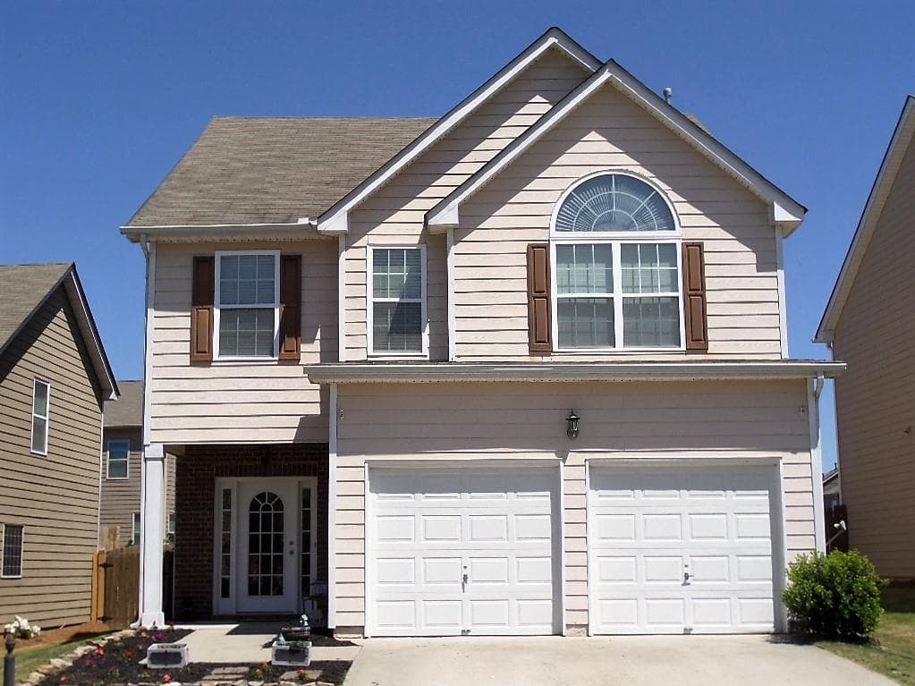 4235 Arch Pass, Cumming, GA 30040 — most recent listing photo