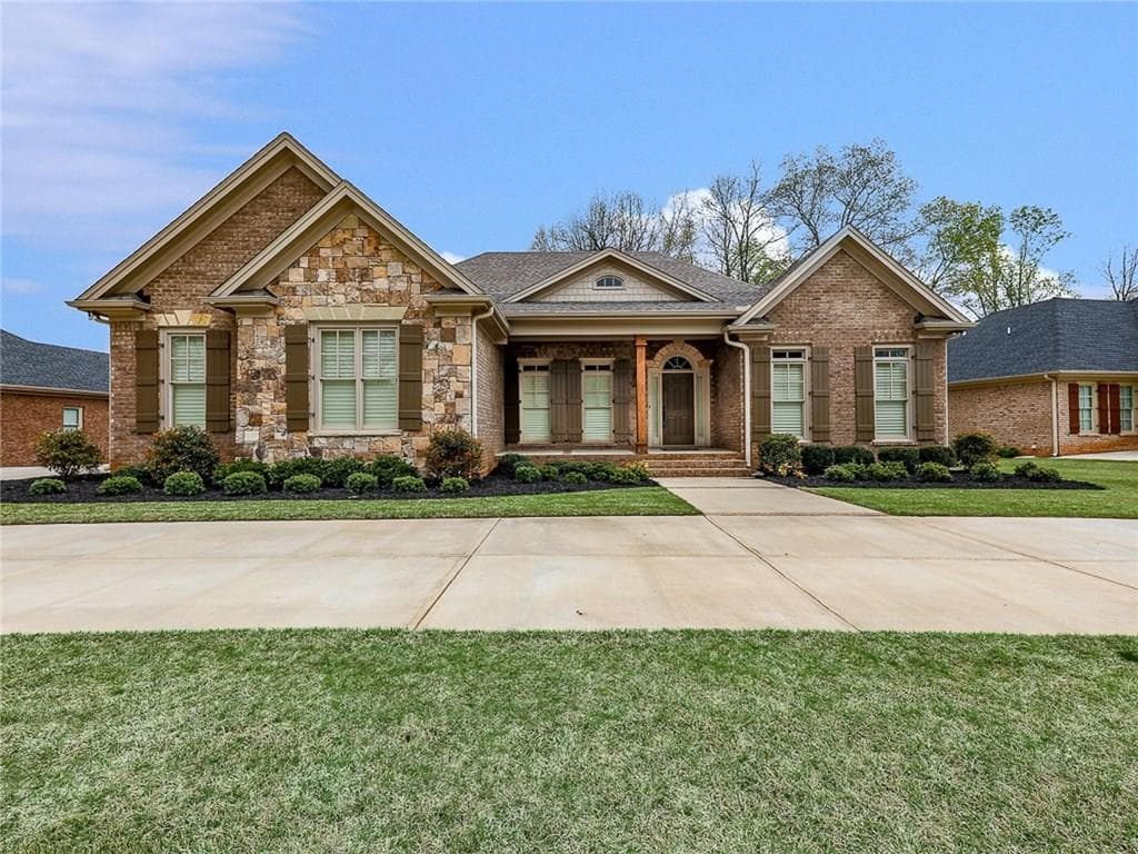 4 bedroom, 3,190 sq ft single family residence sold at 121 Haley Farm Drive, Canton, GA 30115