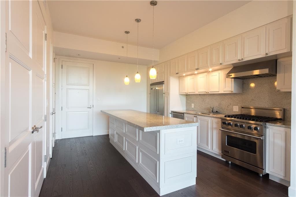 2 bedroom, 1,235 sq ft condominium sold at 1820 Peachtree Street 506, Atlanta, GA 30309
