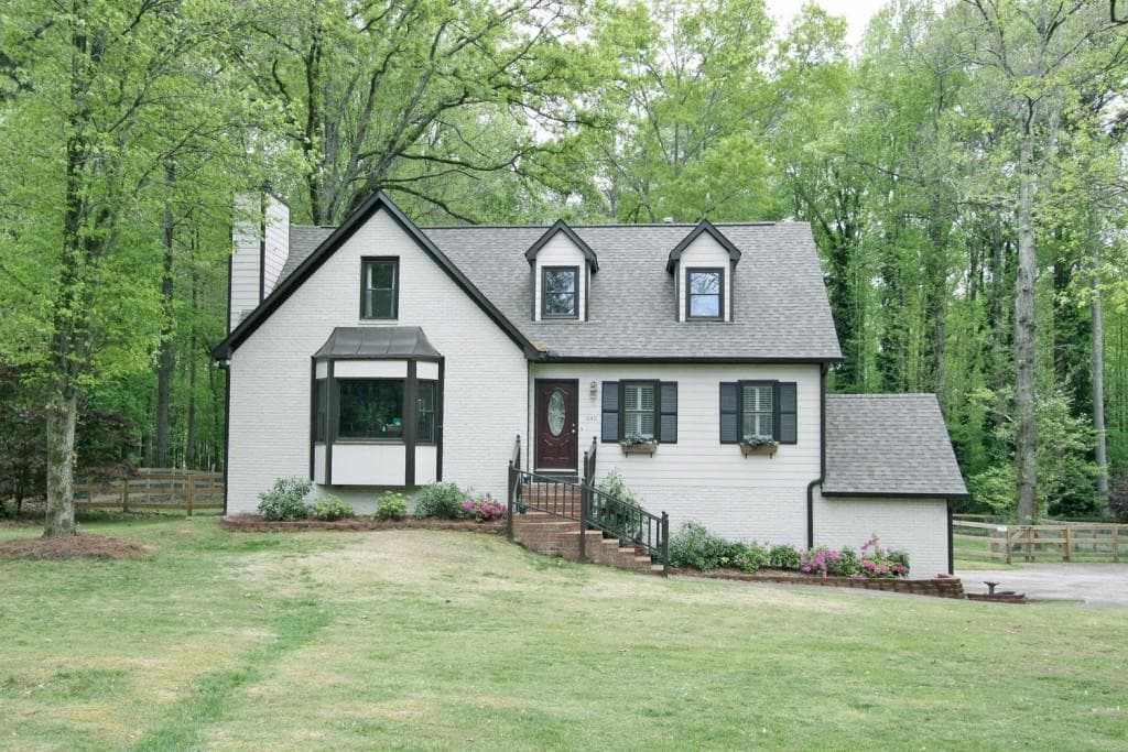 1040 Chantilly Drive, Alpharetta, GA 30004 — most recent listing photo