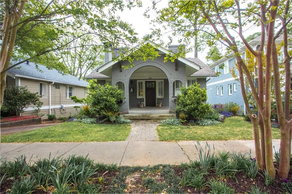3 bedroom single family residence sold at 889 Virginia Circle, Atlanta, GA 30306