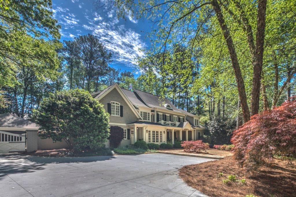 6 bedroom, 6,207 sq ft single family residence sold at 292 Blanton Road, Atlanta, GA 30342