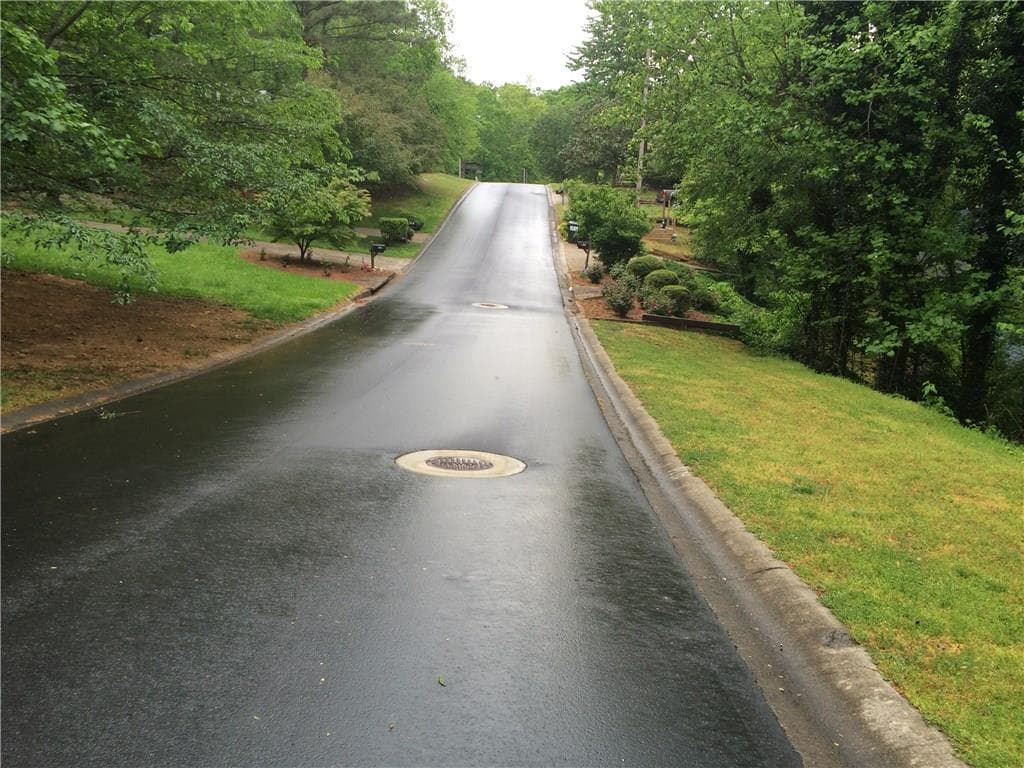 4195 Nashoba Drive, Roswell, GA 30075 — most recent listing photo