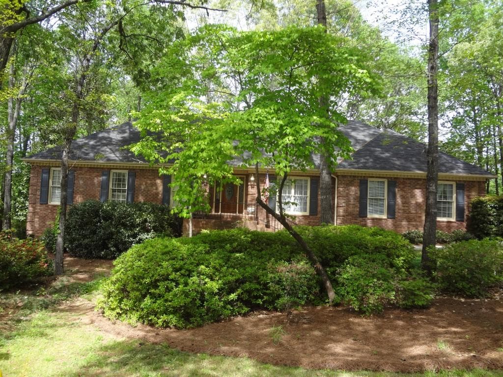 312 Woodvine Drive, Lawrenceville, GA 30044 — most recent listing photo