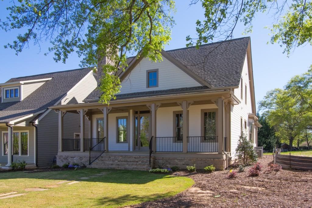 4 bedroom, 2,656 sq ft single family residence sold at 5410 Vineyard Park Trail, Norcross, GA 30071