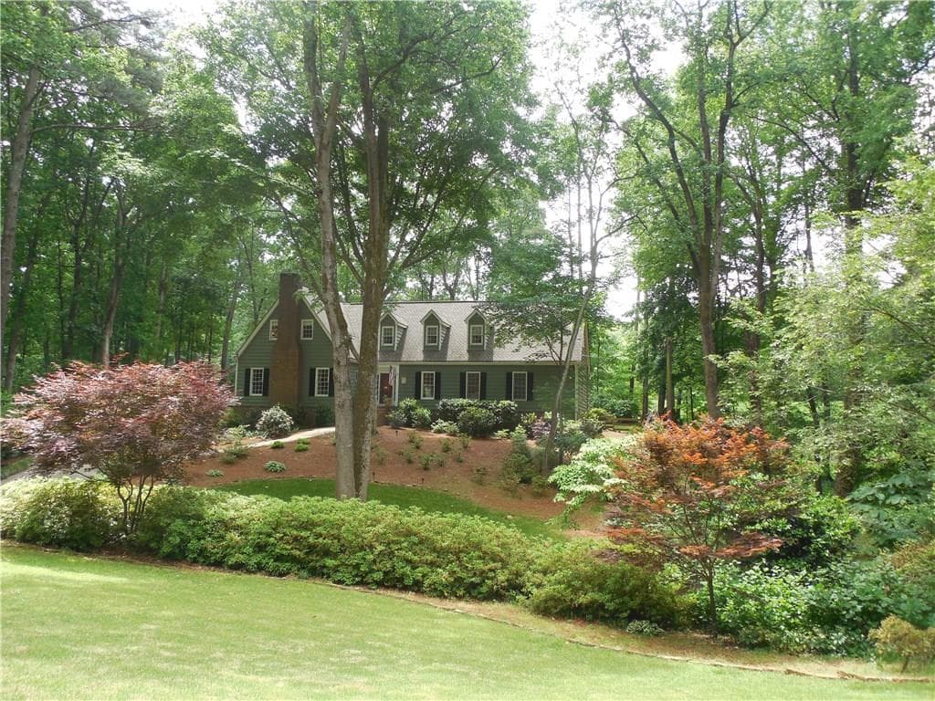 8950 Huntcliff Trace, Sandy Springs, GA 30350 — most recent listing photo