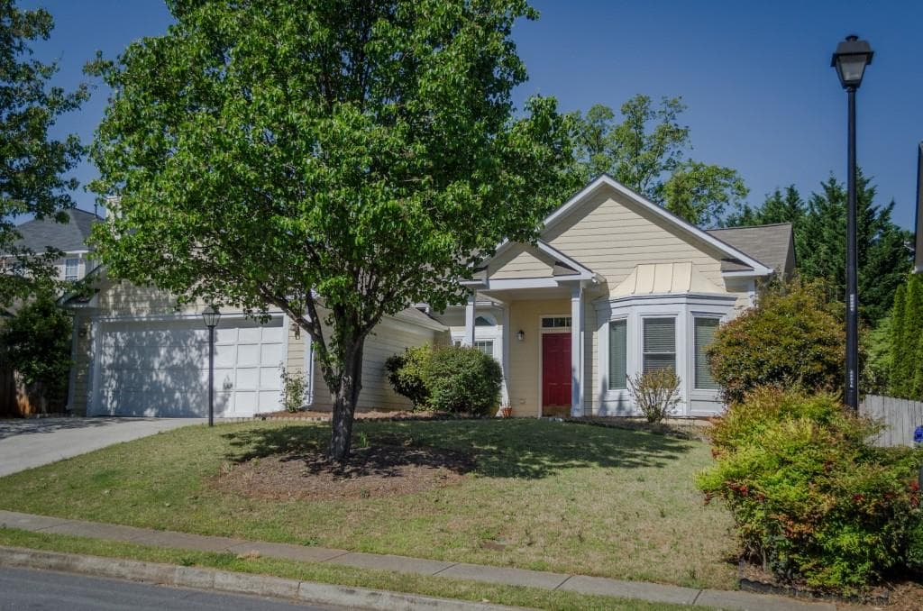 545 Manor Glen Drive, Suwanee, GA 30024 — most recent listing photo