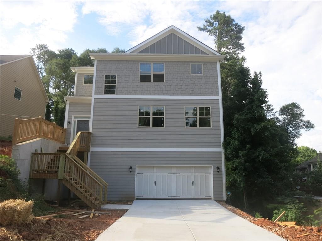 4 bedroom, 2,300 sq ft single family residence sold at 347 Pickfair Avenue, Atlanta, GA 30315