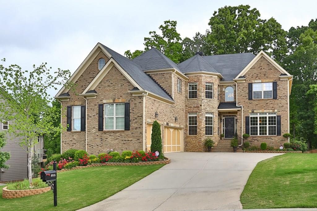 8915 MAPLE RUN Trail, Gainesville, GA 30506 — most recent listing photo