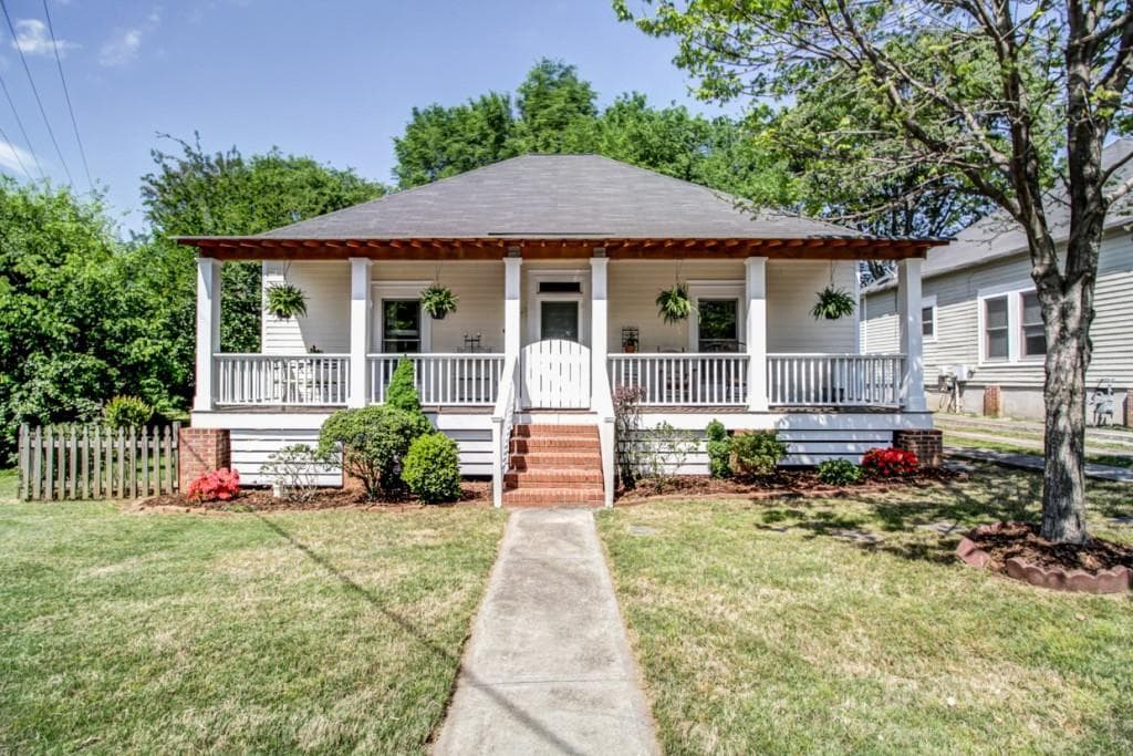 3 bedroom, 1,628 sq ft single family residence sold at 213 Pearl Street, Atlanta, GA 30316