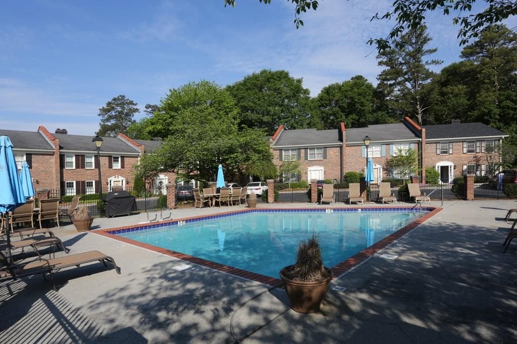 3 bedroom, 2,180 sq ft townhouse sold at 4545 Wieuca Road 12, Atlanta, GA 30342