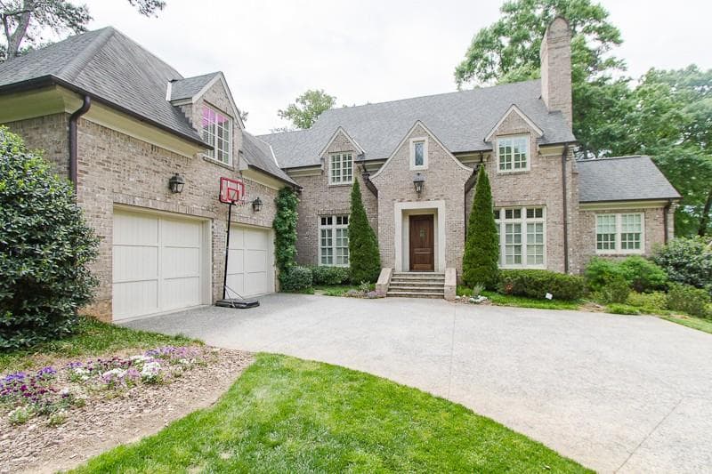 6 bedroom single family residence sold at 3270 Ivanhoe Drive, Atlanta, GA 30327