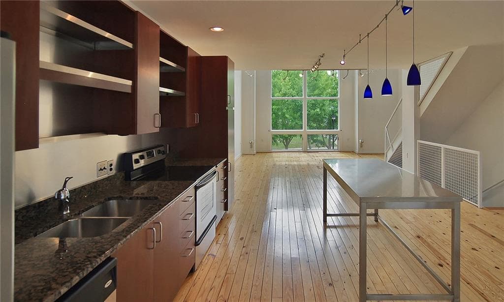 2 bedroom townhouse sold at 1267 Mackintosh Park, Atlanta, GA 30318