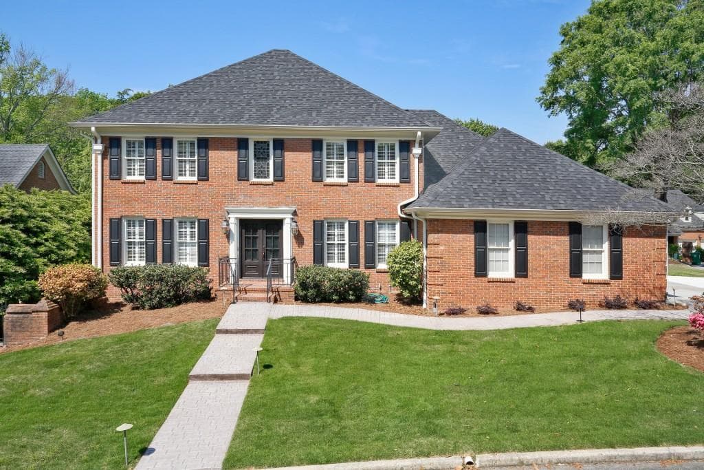 4 bedroom, 3,770 sq ft single family residence sold at 1411 Sheridan Walk, Atlanta, GA 30324