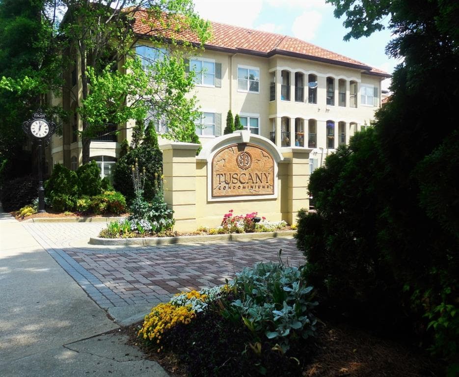 2 bedroom, 1,181 sq ft condominium sold at 955 Juniper Street 4120, Atlanta, GA 30309