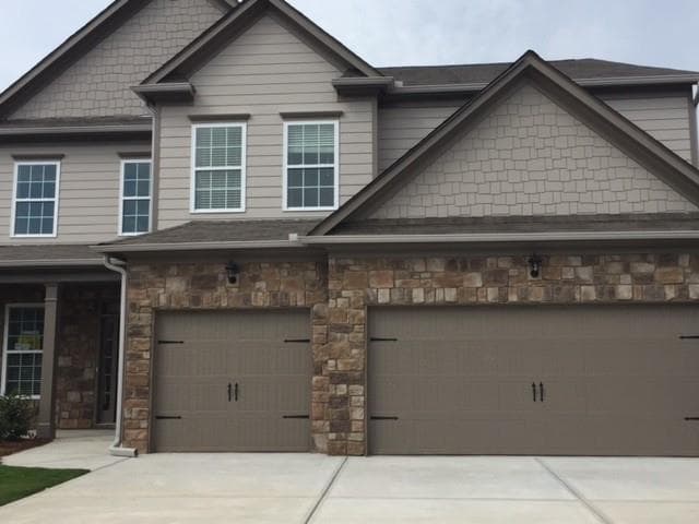 5 bedroom single family residence sold at 2254 Lake Cove Court, Buford, GA 30519