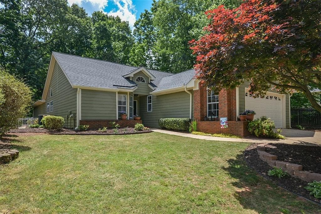 3 bedroom single family residence sold at 1207 Ascot Court, Kennesaw, GA 30144