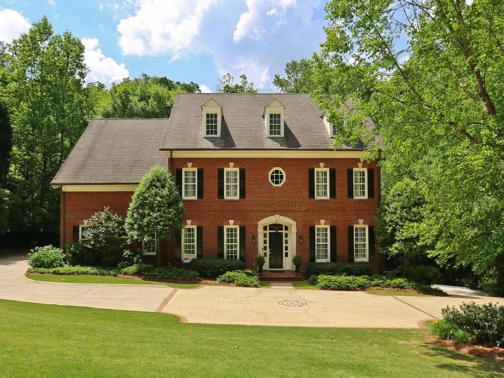 5 bedroom, 4,245 sq ft single family residence sold at 1578 Musket Ridge, Atlanta, GA 30327