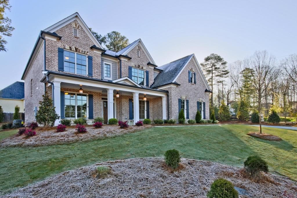 2749 Oak Glen Manor Road, Decatur, GA 30033 — most recent listing photo