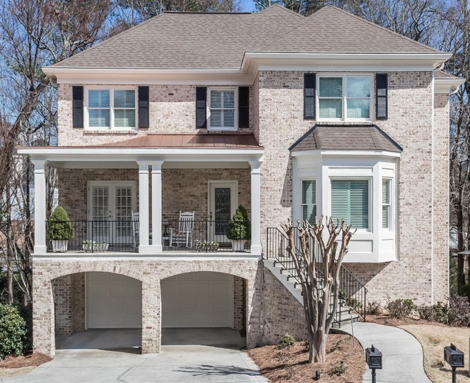 4 bedroom, 4,287 sq ft single family residence sold at 1166 Fairway Gardens, Brookhaven, GA 30319