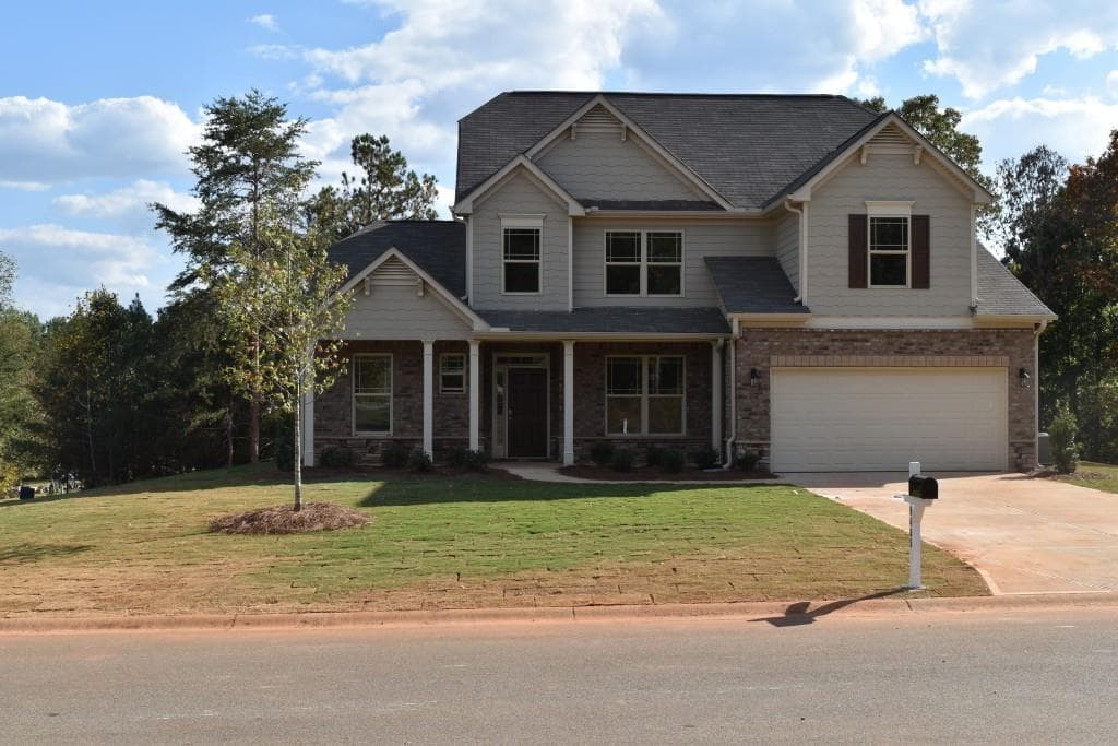 4 bedroom single family residence sold at 9405 Dunhill Way, Cumming, GA 30028