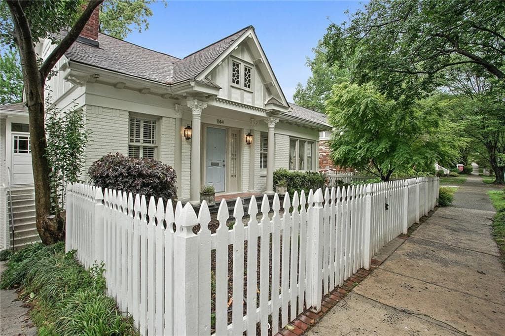 4 bedroom, 2,600 sq ft single family residence sold at 1144 Saint Louis Place, Atlanta, GA 30306