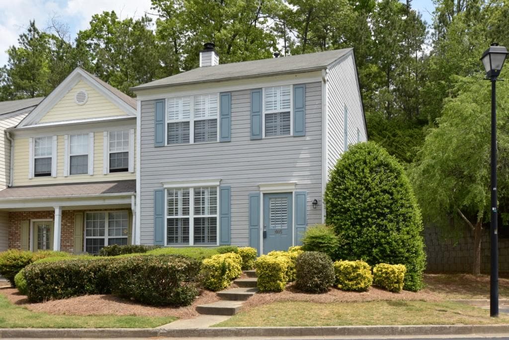 2 bedroom, 1,218 sq ft townhouse sold at 1005 Whitestone Ridge 1005, Alpharetta, GA 30005