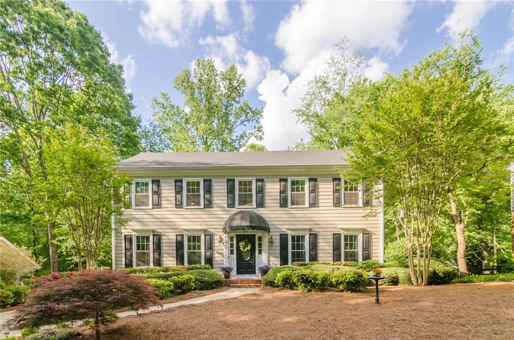 4 bedroom, 2,750 sq ft single family residence sold at 455 Sassafras Lane, Roswell, GA 30076