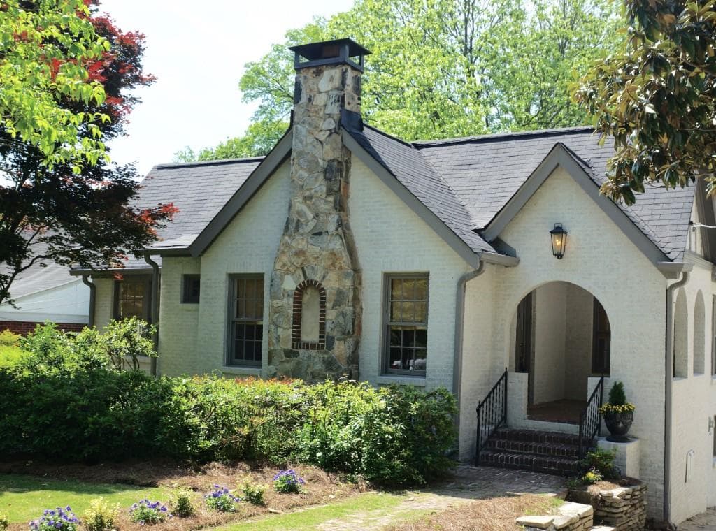 3 bedroom, 1,849 sq ft single family residence sold at 1748 North Pelham Road, Atlanta, GA 30324