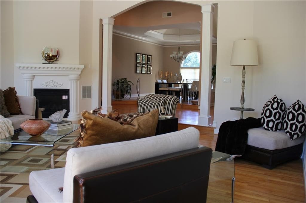 295 Boulder Drive, Roswell, GA 30075 — most recent listing photo