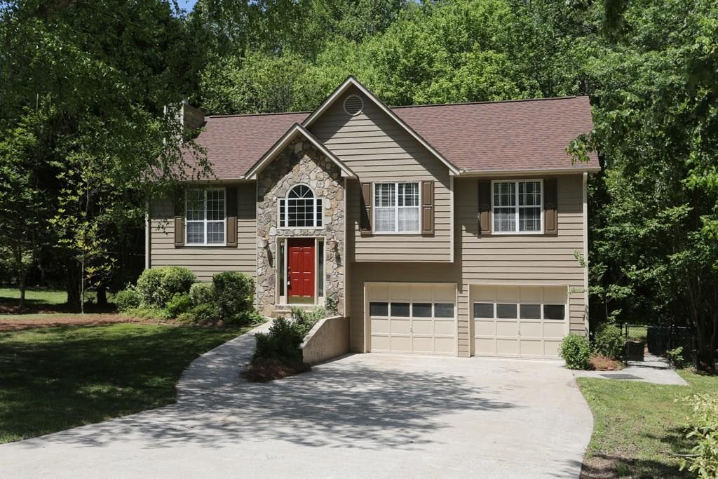 4 bedroom single family residence sold at 2160 Chadwick Drive, Cumming, GA 30028