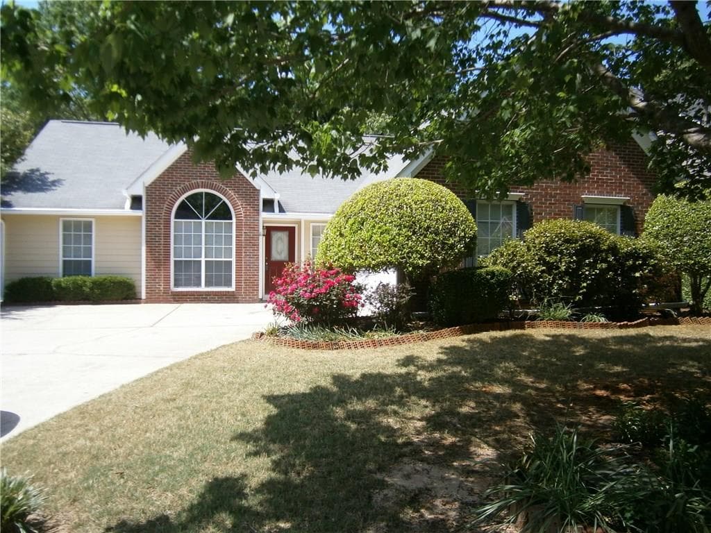 4625 English Oaks Lane, Lilburn, GA 30047 — most recent listing photo