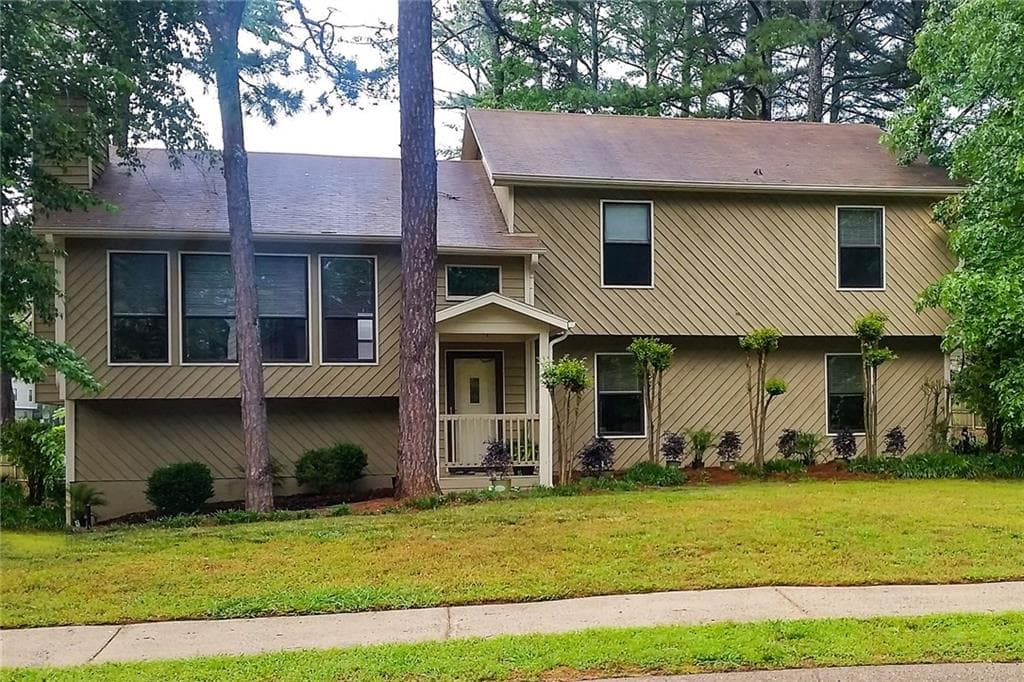 2070 Arrowhead Trail, Marietta, GA 30062 — most recent listing photo