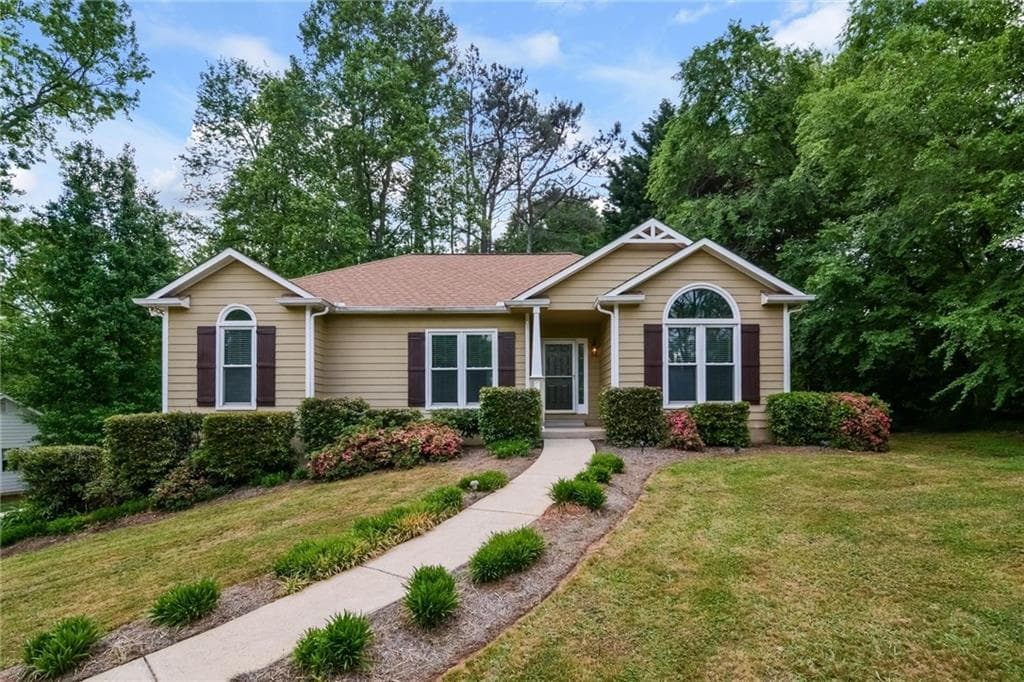3740 Meadow Crest Way, Cumming, GA 30040 — most recent listing photo