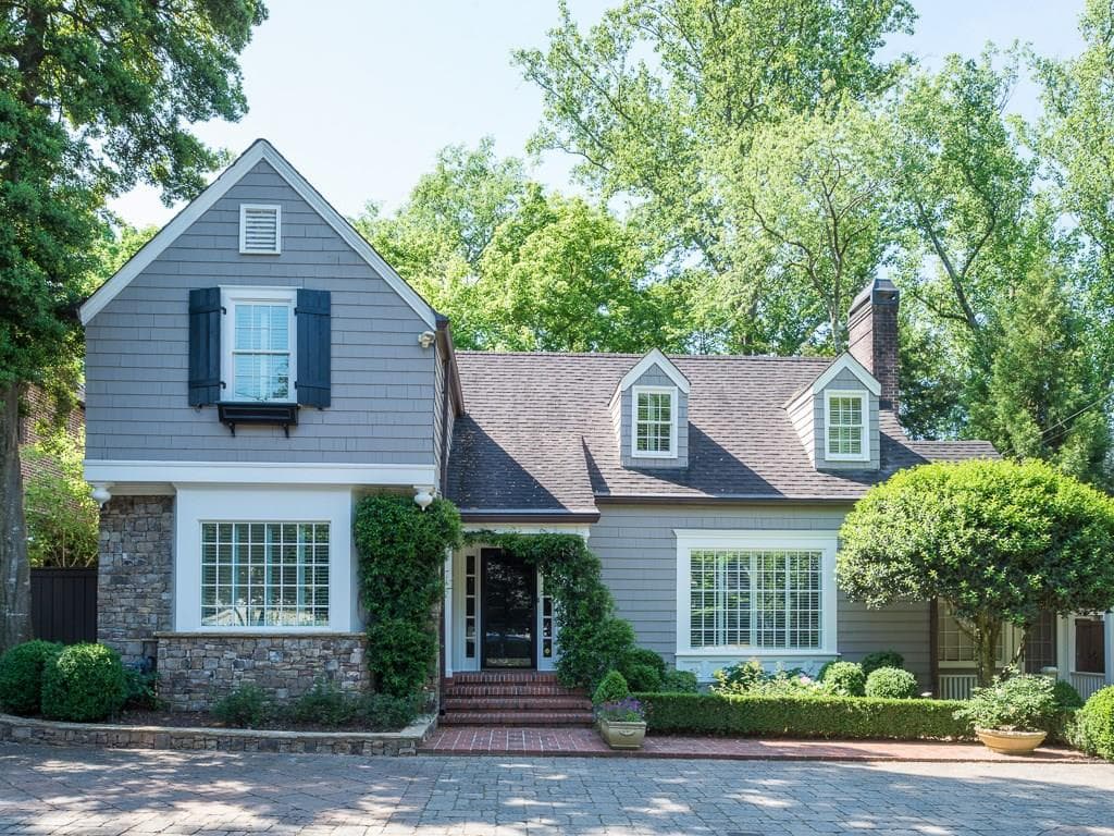3 bedroom, 3,147 sq ft single family residence sold at 346 Woodward Way, Atlanta, GA 30305