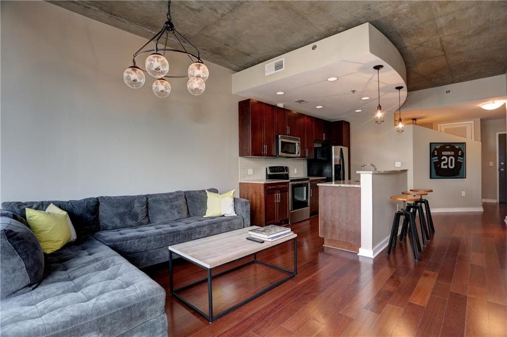 2 bedroom, 803 sq ft condominium sold at 855 Peachtree Street 1208, Atlanta, GA 30308