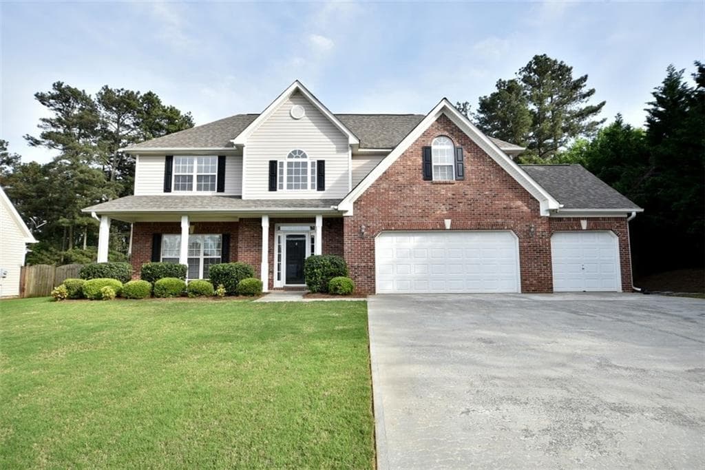 4 bedroom, 2,514 sq ft single family residence sold at 1211 Fountain Lakes Drive, Lawrenceville, GA 30043