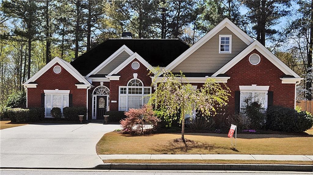 4 bedroom single family residence sold at 1642 Sweet Branch Trail, Grayson, GA 30017