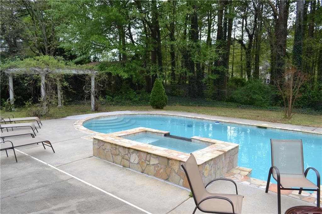 81 Denna Place, Alpharetta, GA 30009 — most recent listing photo