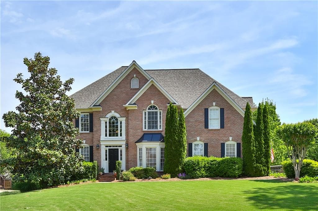 5 bedroom, 3,104 sq ft single family residence sold at 3740 Old Path Crossing, Suwanee, GA 30024