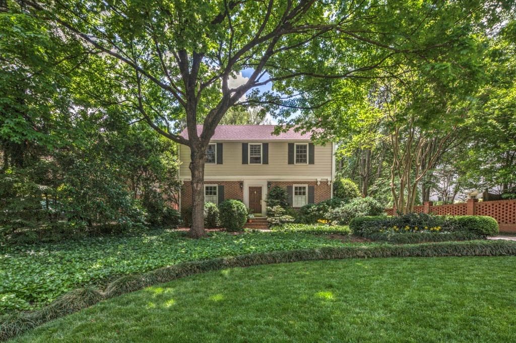 3 bedroom single family residence sold at 2806 Atwood Road, Atlanta, GA 30305