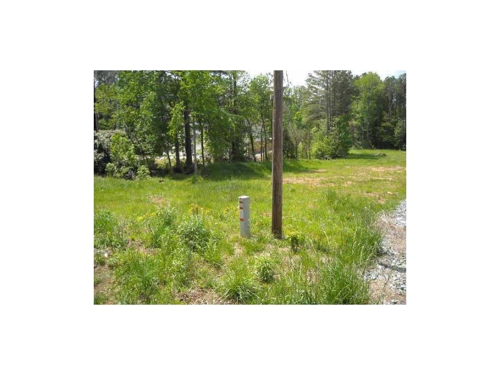 single family residence sold at 9520 Scott Road, Roswell, GA 30076