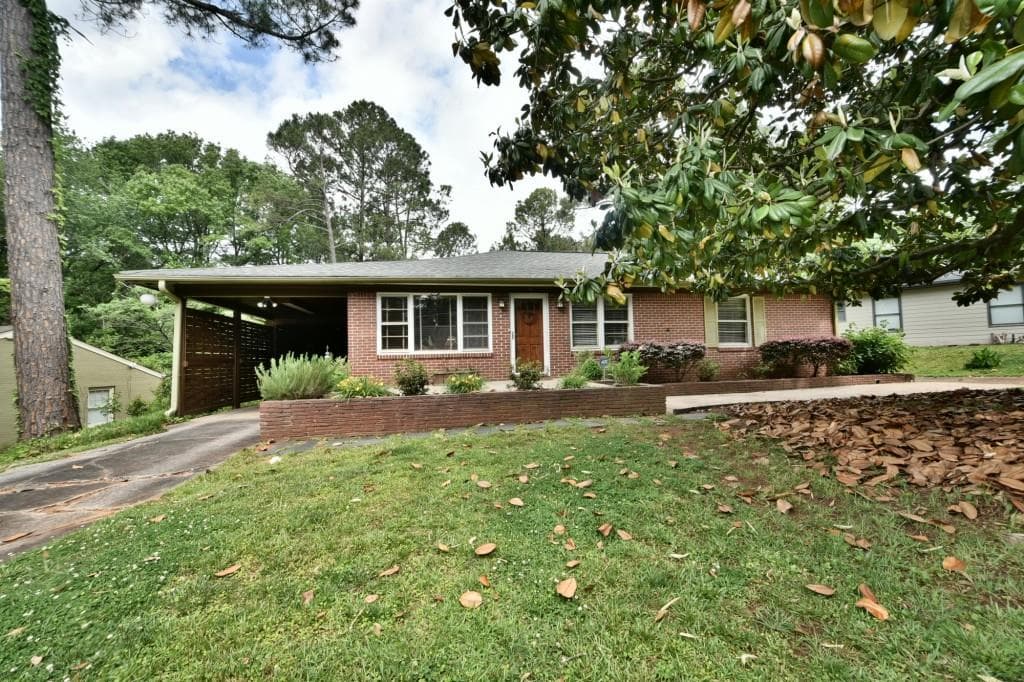 1195 Russell Drive, Decatur, GA 30030 — most recent listing photo